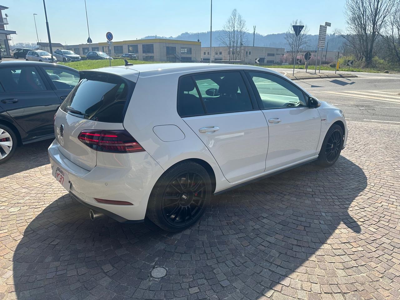 Volkswagen Golf GTI Performance 2.0 245 CV TSI DSG 5p. BMT