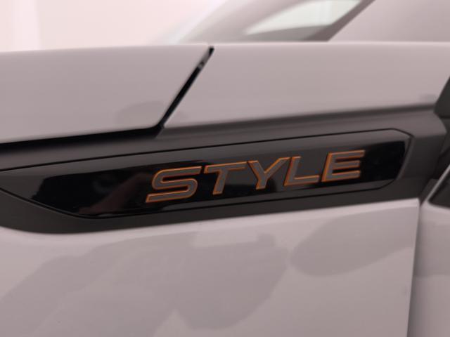 PEUGEOT 2008 1.2 puretech Style s&s 100cv