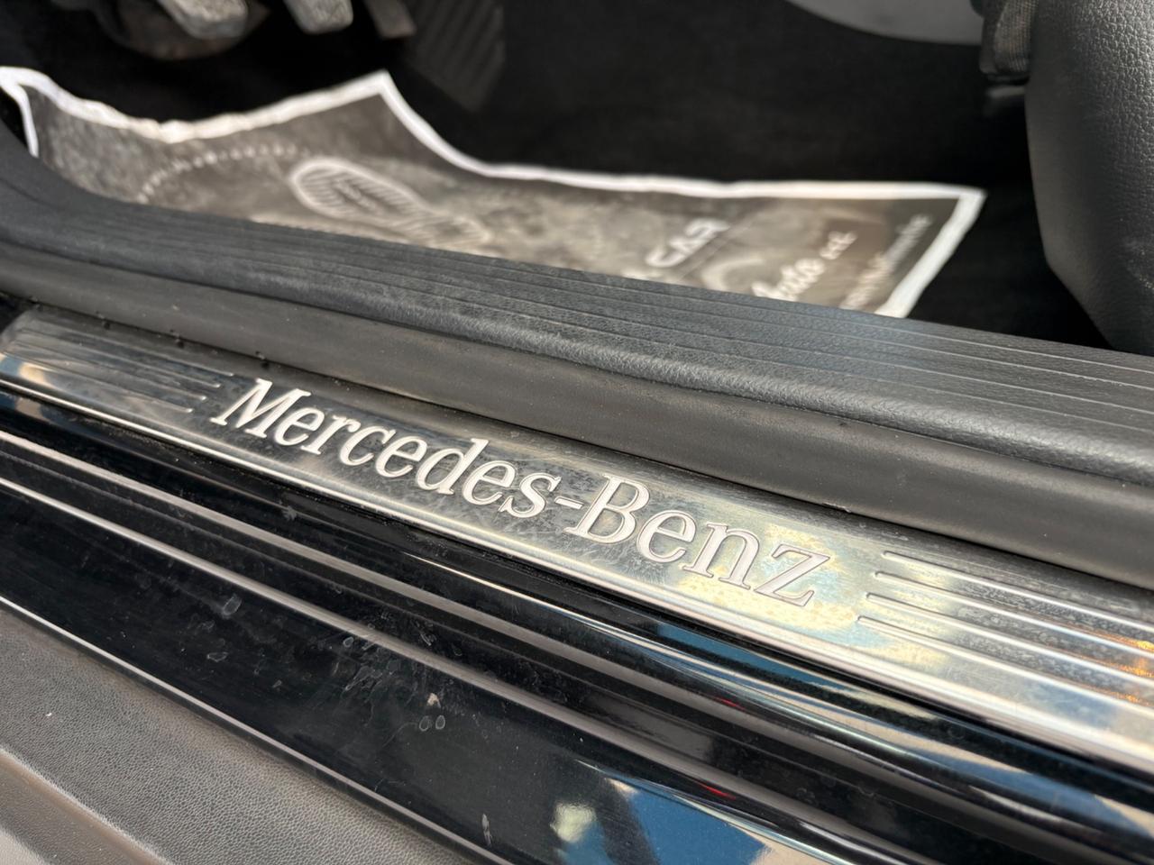 Mercedes-benz GLA 180 d Premium PARI AL NUOVO!