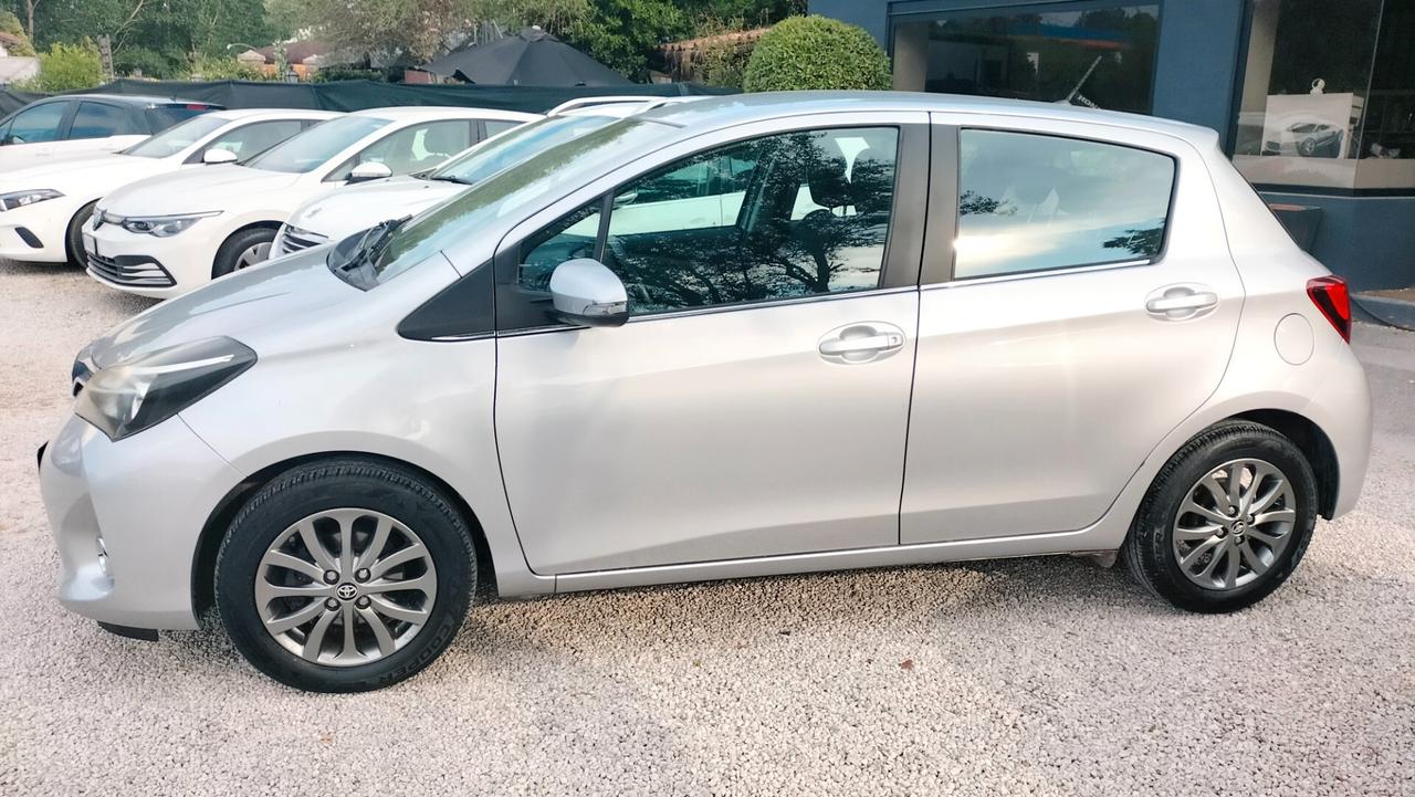 Toyota Yaris 1.0 5 porte Lounge UNIPRO SOLO 75000KM