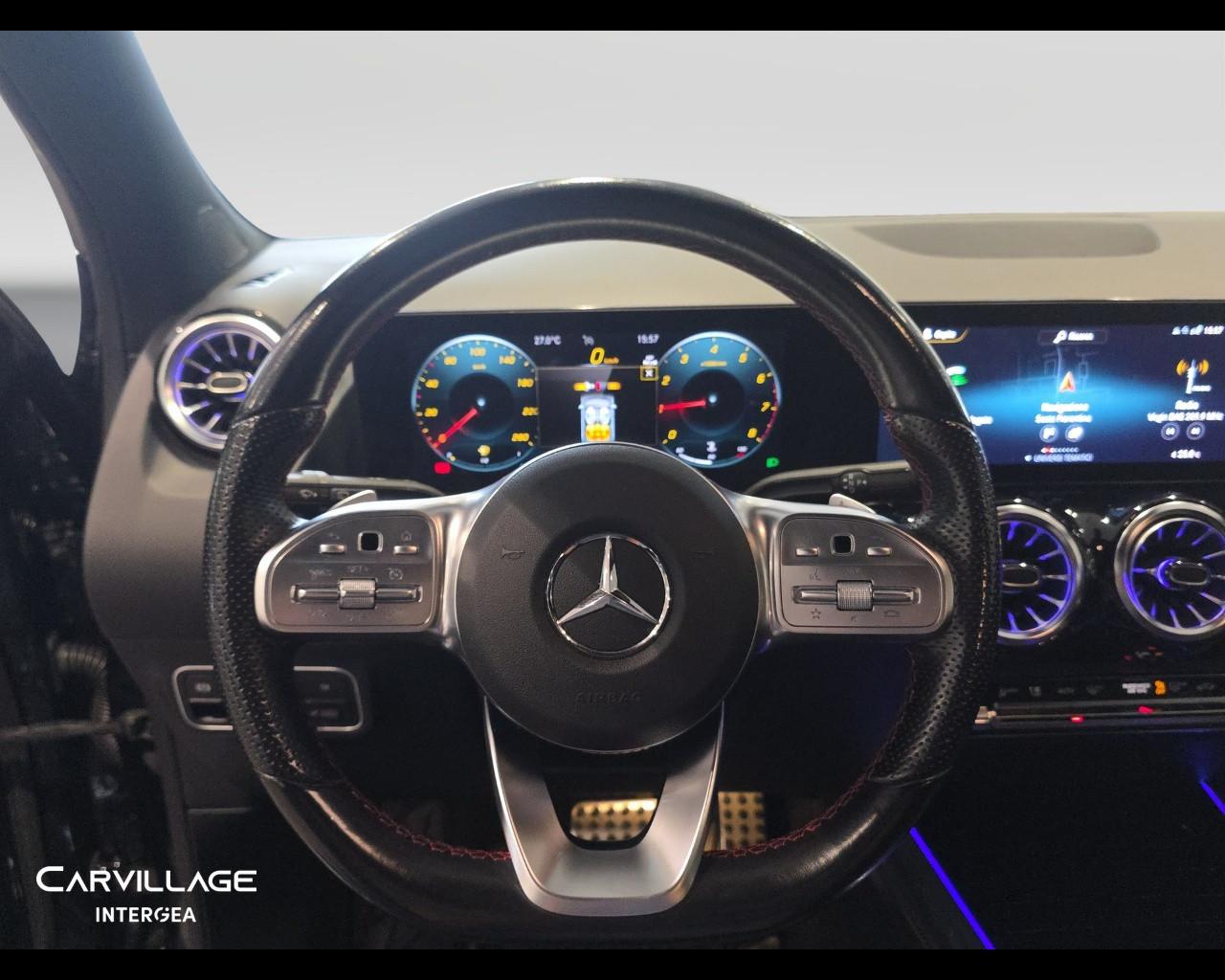 Mercedes-Benz GLA 180 Premium auto