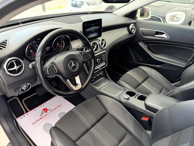 MERCEDES-BENZ GLA 180 d Automatic Sport (Tetto/Navi/Retro/Led)