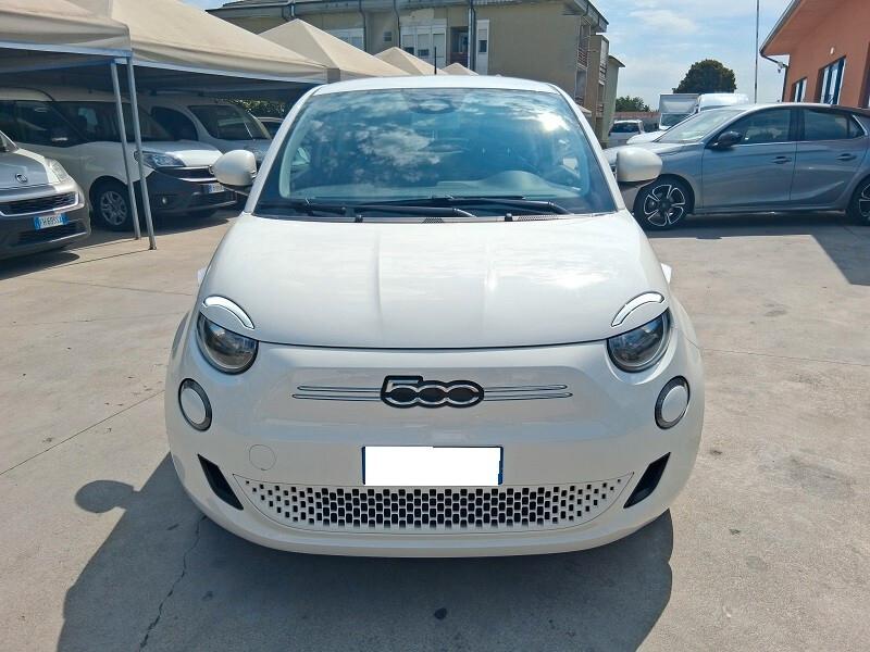 Fiat 500 500e Berlina 42 kWh Icon