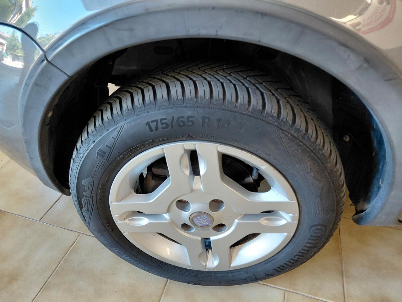 FIAT PANDA ANNO 2010 BZ METANO ADATTA NEOPATENTATI KM 160 MILA