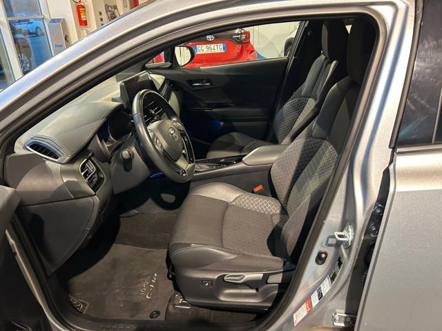 TOYOTA C-HR 1.8 Hybrid E-CVT Trend