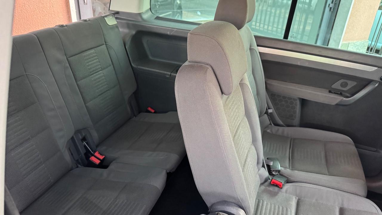 Volkswagen Touran 2.0 16V TDI Highline 7 posti