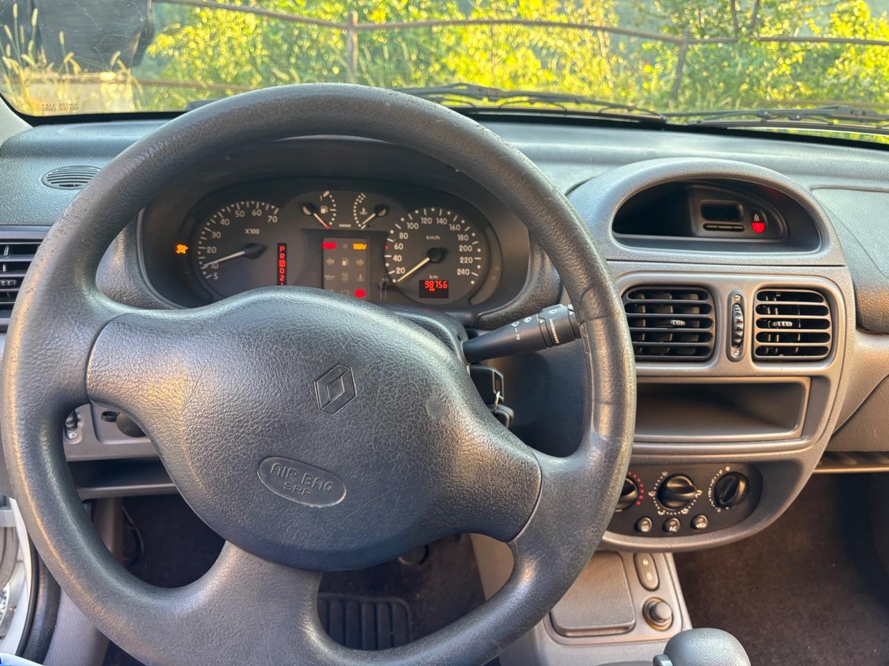 Renault Clio 1.4 16V OK NEOPATENTATI