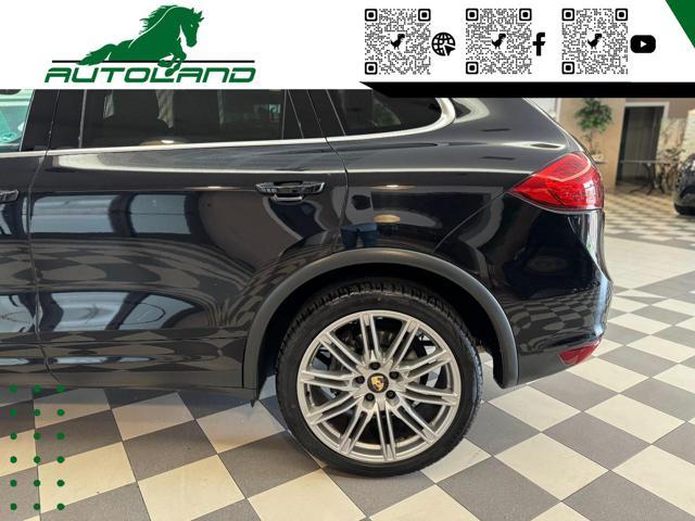 PORSCHE Cayenne 3.0 Diesel*PASM*proiettori Bi-Xenon*tetto apribile