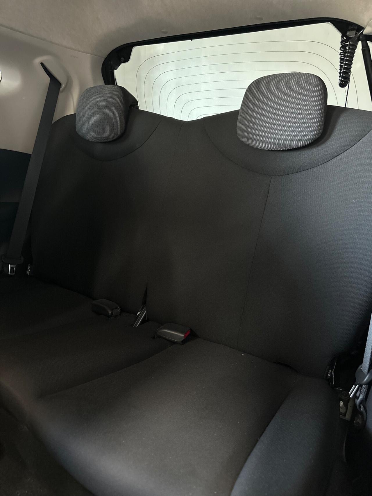 Toyota Aygo 1.0 VVT-i 69 CV 5 porte x-play MMT