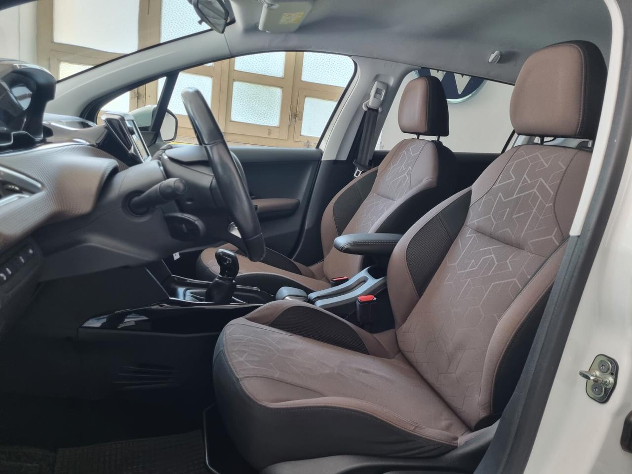 Peugeot 2008 1.4 HDi 68CV Active