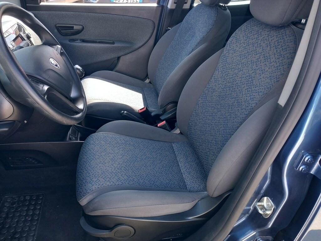 Lancia Ypsilon 5 Porte 1.0 FireFly Hybrid Silver
