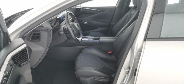 DS AUTOMOBILES DS 4 E-Tense 225 Cross Trocadero