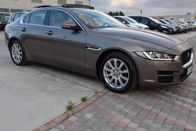 JAGUAR XE 2.0 D Turbo 180CV Portfolio