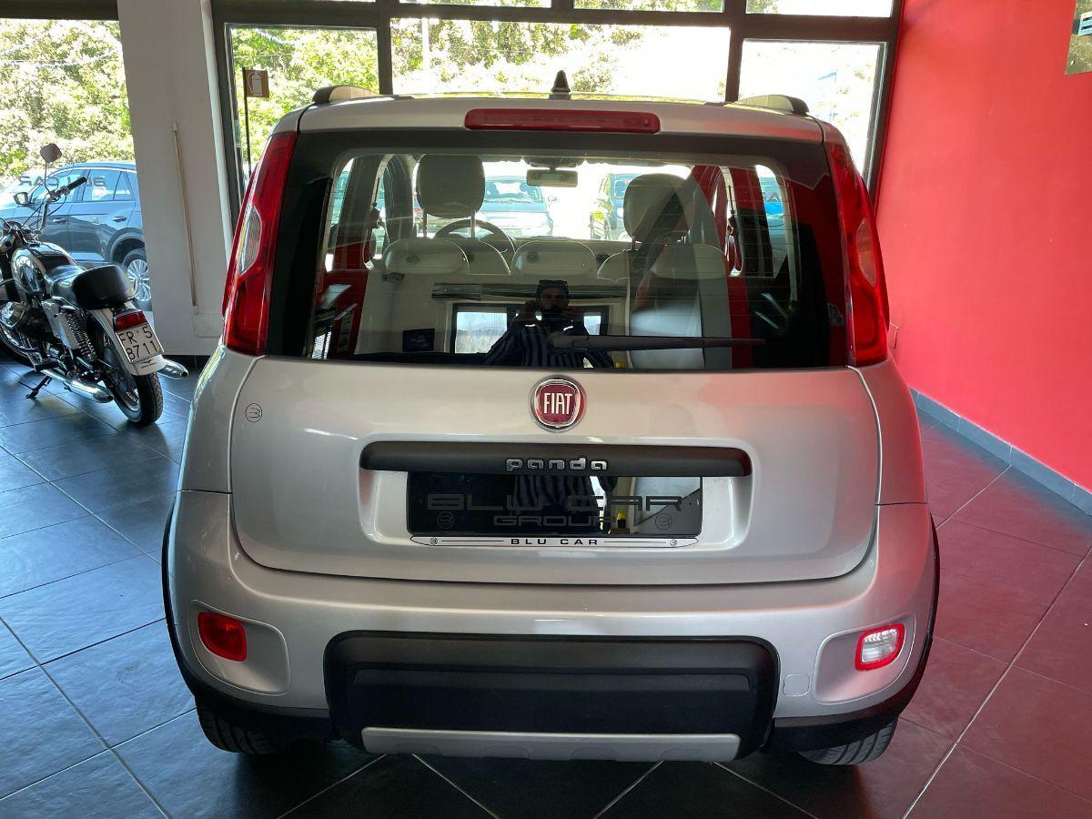 FIAT PANDA 1.3MJT 4X4 CLIMBING