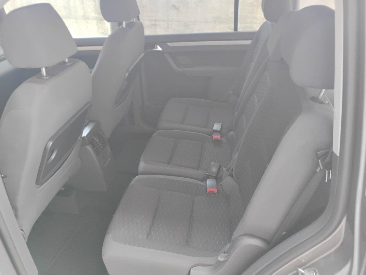 Volkswagen Touran 2.0 tdi Highline