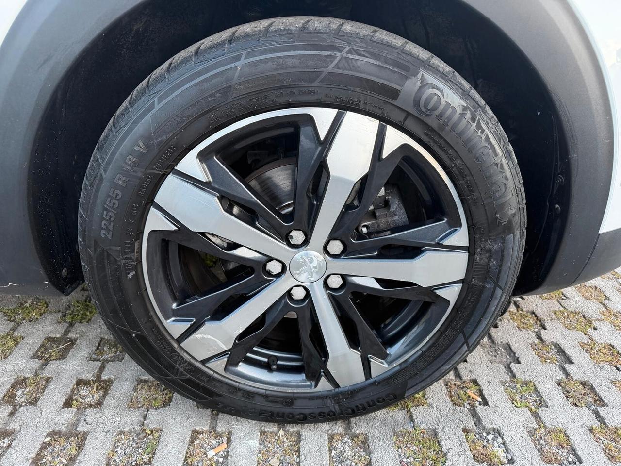 Peugeot 3008 BlueHDi 130 S&S Allure-2019