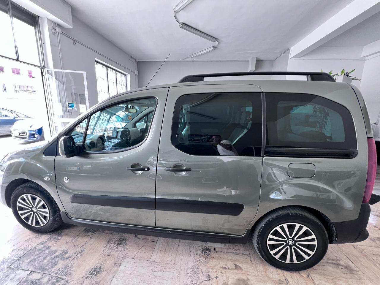 Peugeot Partner Tepee 1.6 HDi 115CV Outdoor
