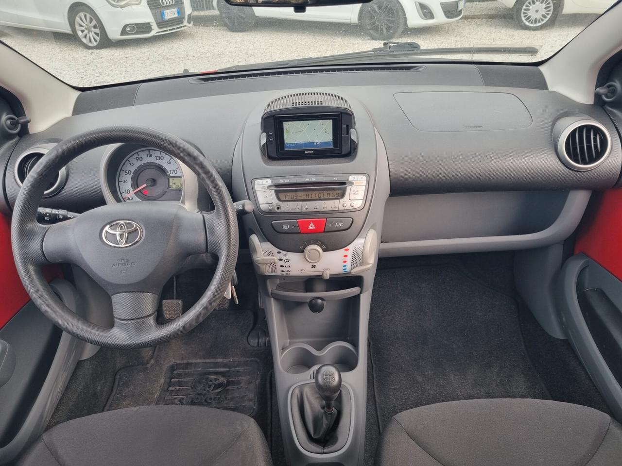 Toyota Aygo 1.0 12V VVT-i 5 porte Sol Connect