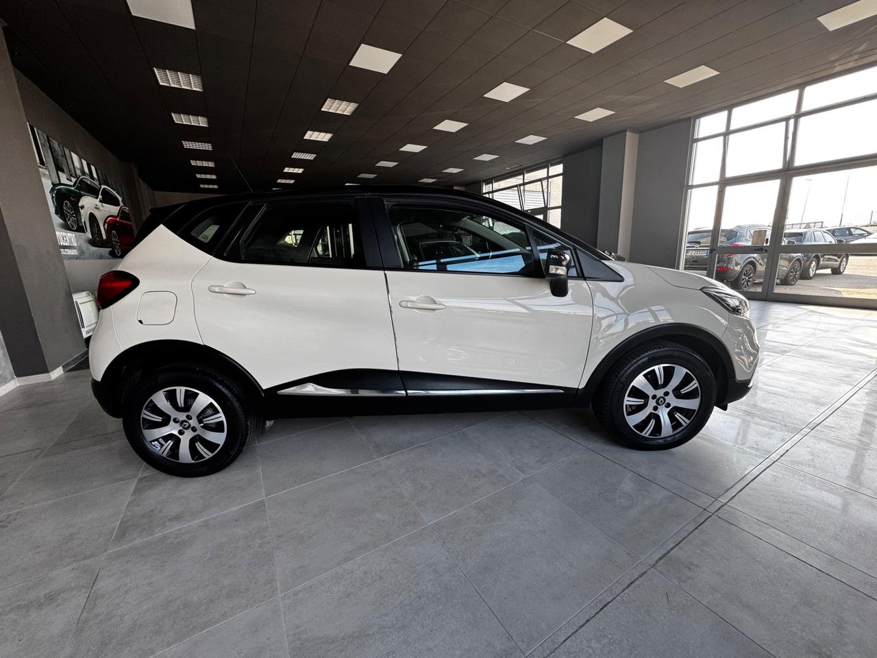 RENAULT CAPTUR 1.5 DCI R CAMBIO AUTOMATICO NEOPATENTATI