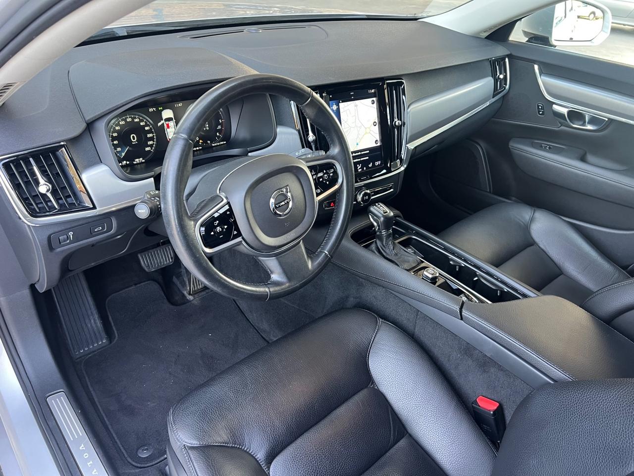 Volvo V90 D3 Momentum FINANZIABILE