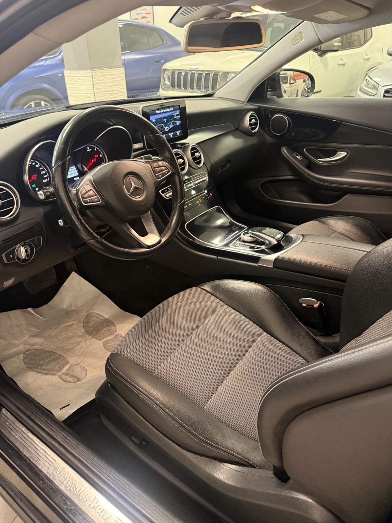 Mercedes-benz C 220 d Coupé Premium