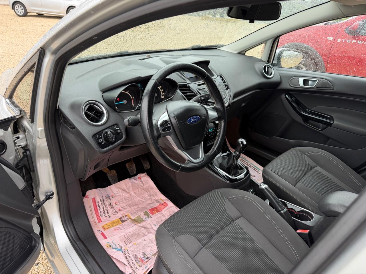 Ford Fiesta 1.5 TDCi 75CV 5 porte Titanium