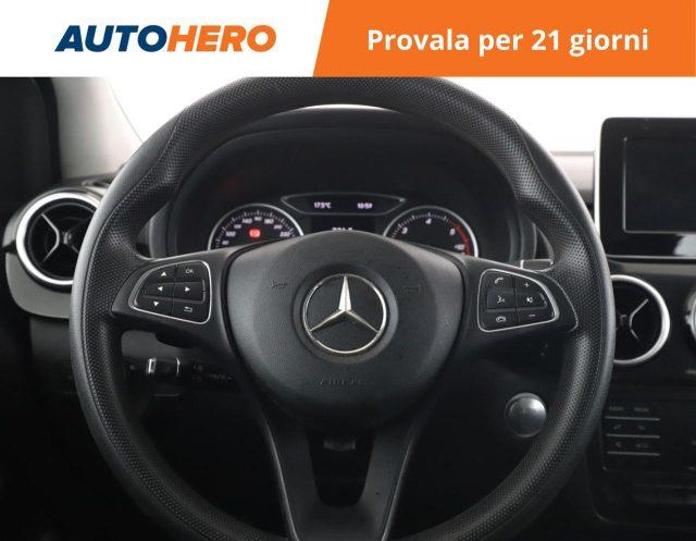 MERCEDES-BENZ B 180 d Automatic Executive
