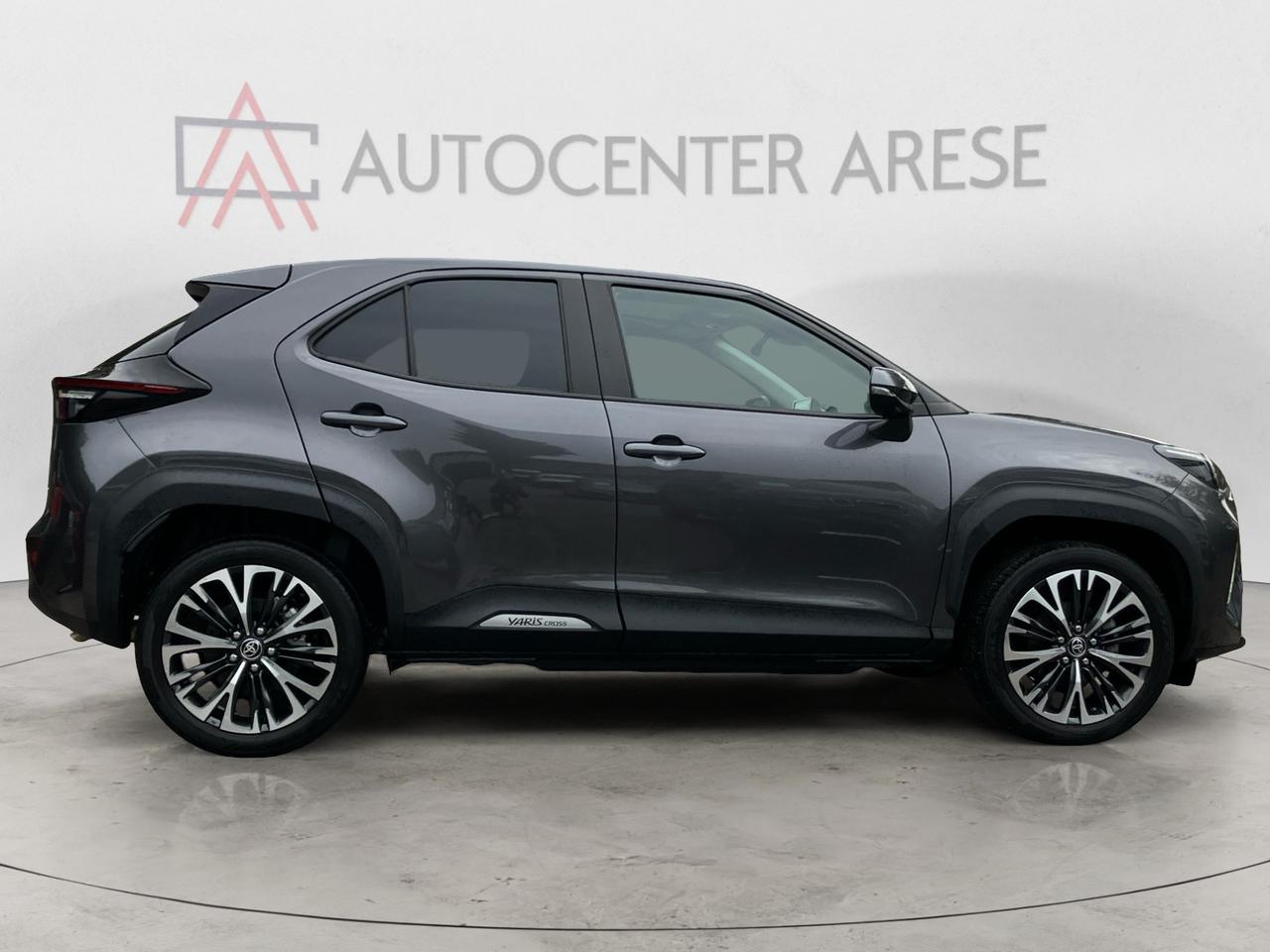 Toyota Yaris Cross 1.5h Lounge fwd 116cv e-cvt