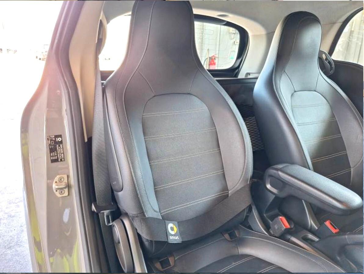 Smart ForTwo EQ Racingrey (22kW) Full Optional PREZZO VERO Unipro IVA DEDUC.