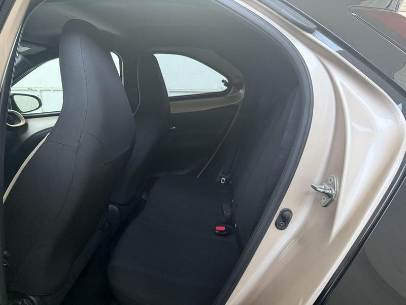 Toyota Aygo X Aygo X 1.0 Lounge Air 72cv TUA DA 169,00 EURO AL MESE