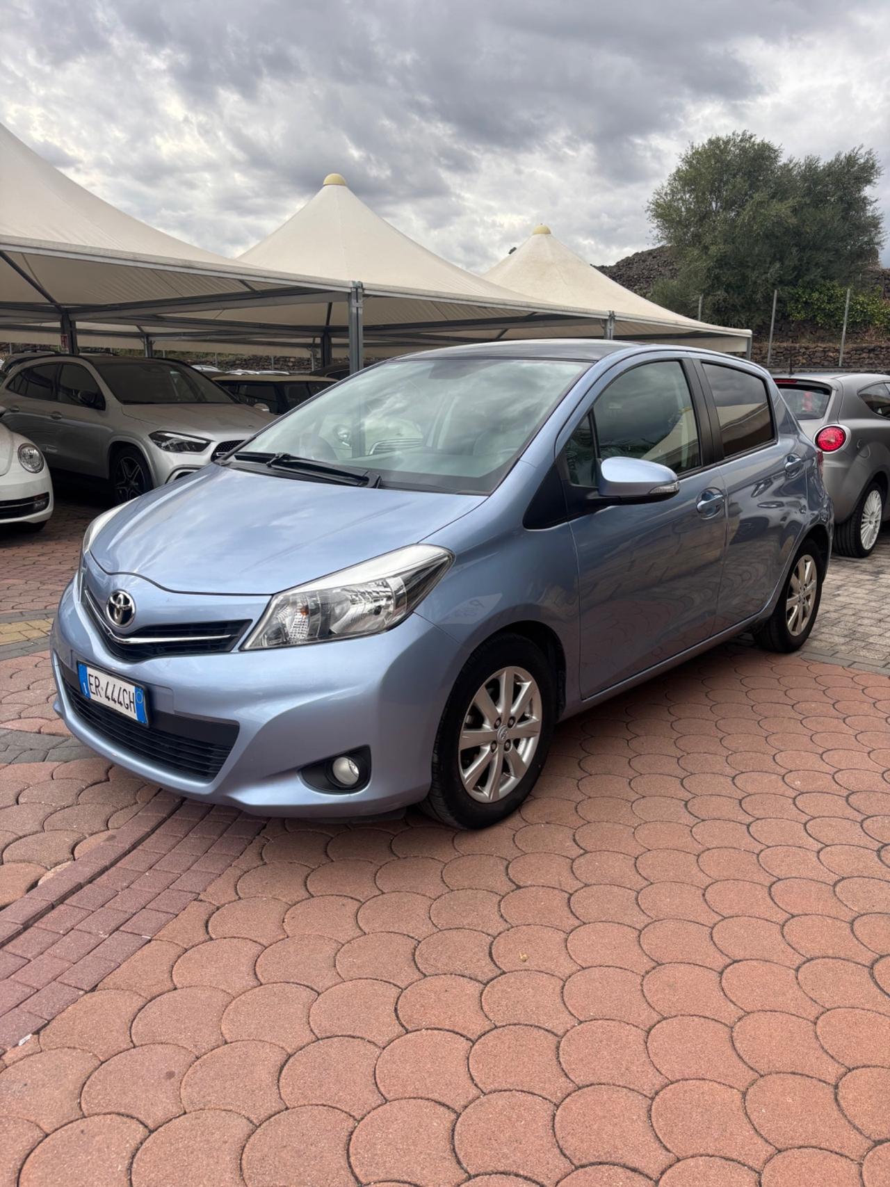Toyota Yaris 1.4 D-4D 5 porte Lounge