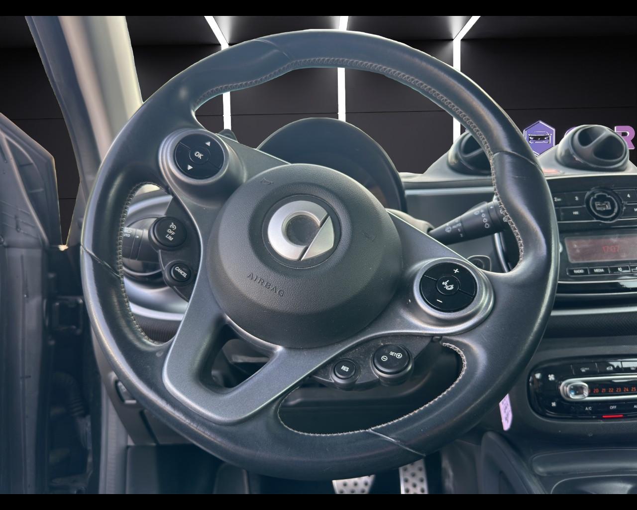 SMART fortwo 90 0.9 Turbo twinamic Brabus pack