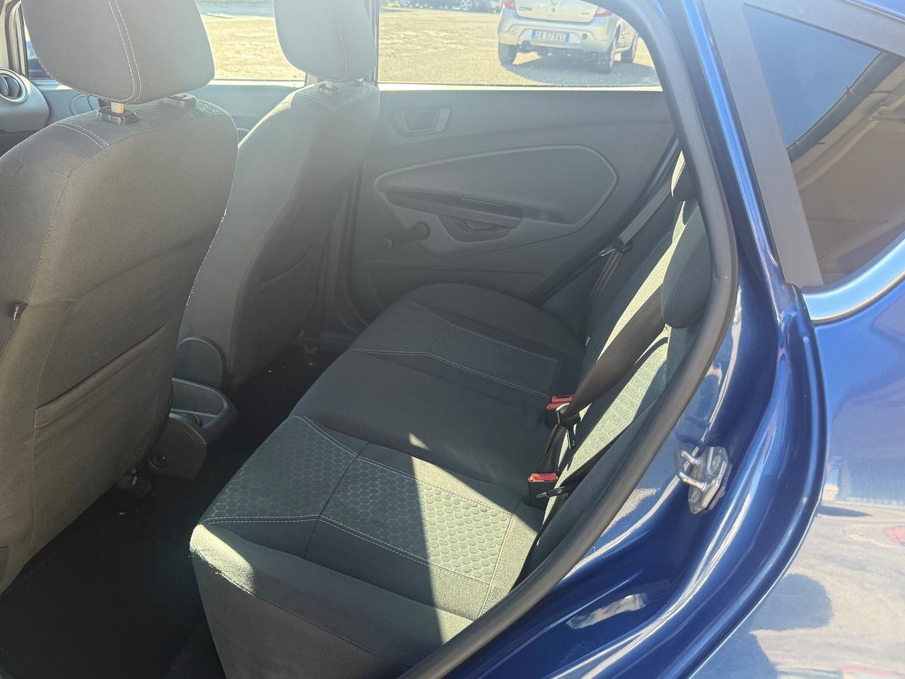 Ford Fiesta 1.4 5 porte Bz.- GPL Titanium Neopatentati