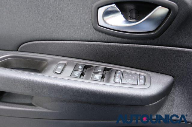 RENAULT Captur DCI 8V 90 CV BUSINESS NEOPATENTATI FARI LED