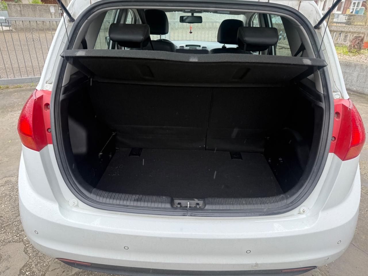 Kia Venga 1.6 CRDi DIESEL FULL OPT POCHI KM NEOPATE