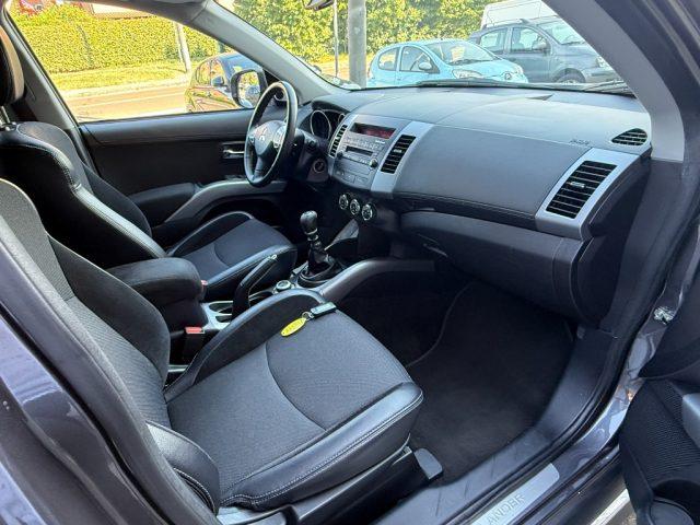 MITSUBISHI Outlander 2.2 DI-D Instyle DPF 7 p.ti UNICO PROPRIETARIO
