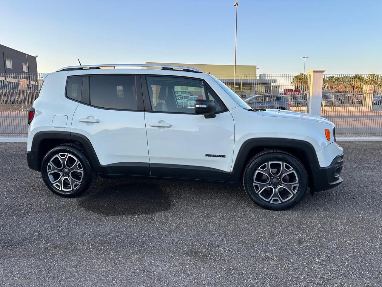 JEEP Renegade 1.6 Mjt DDCT 120CV Limited Renegade 1.6 Mjt DDCT 120CV Limited