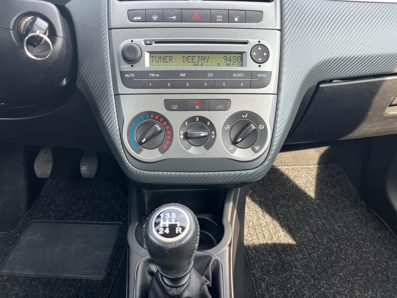Fiat Punto 1.4 5 porte Natural Power Active