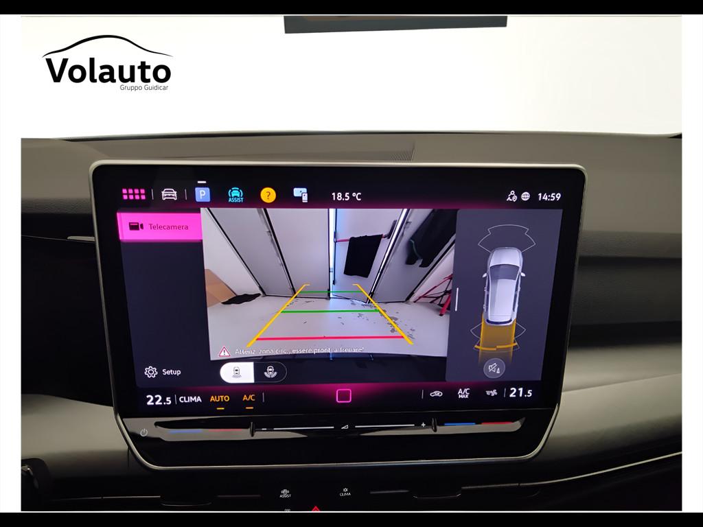 VOLKSWAGEN Golf VIII 2024 - Golf 2.0 tdi Life 115cv