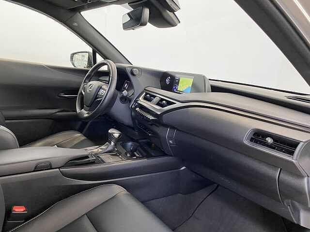 Lexus UX Hybrid Midnight