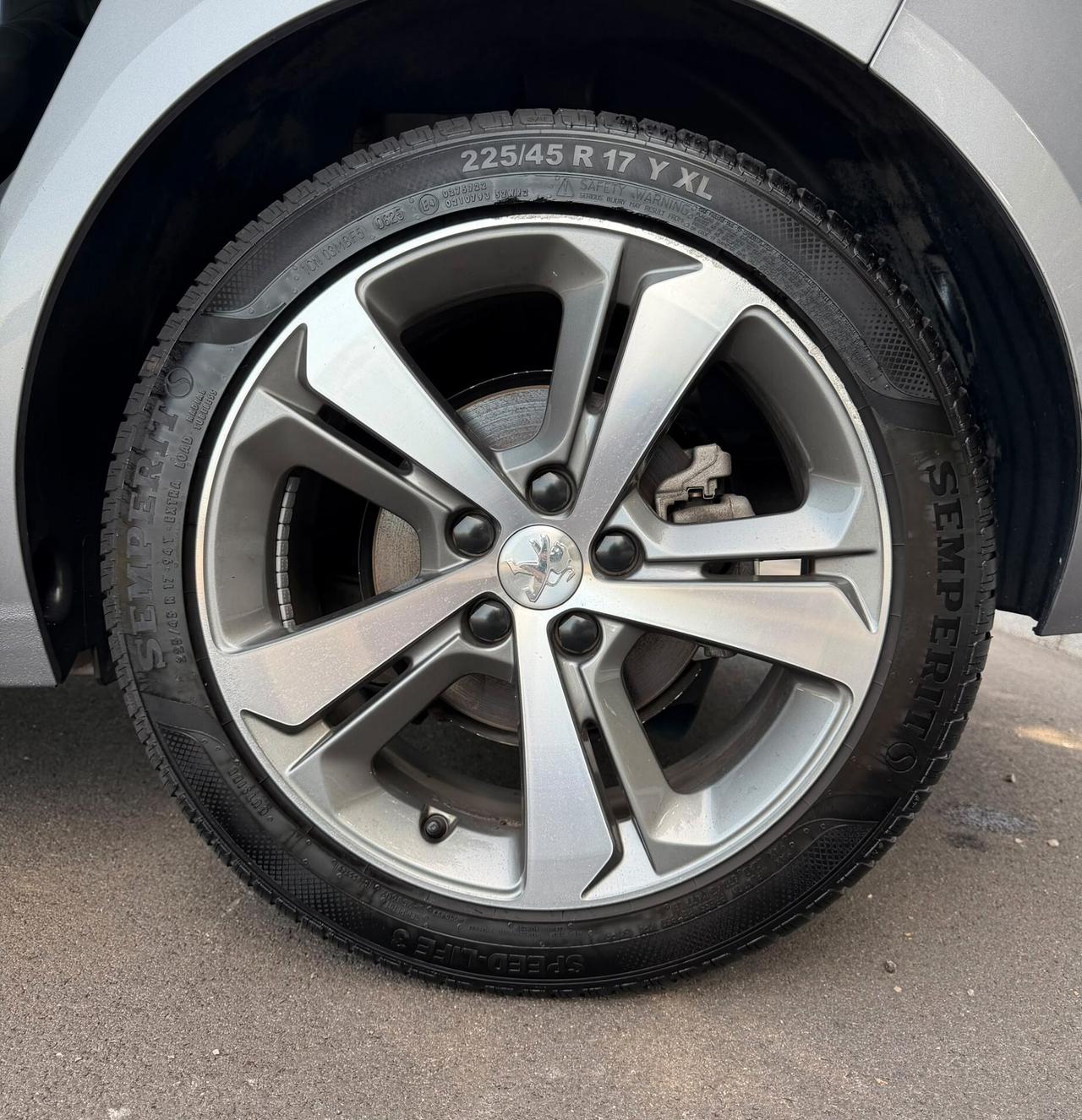Peugeot 308 BlueHDi 130 S&S Allure