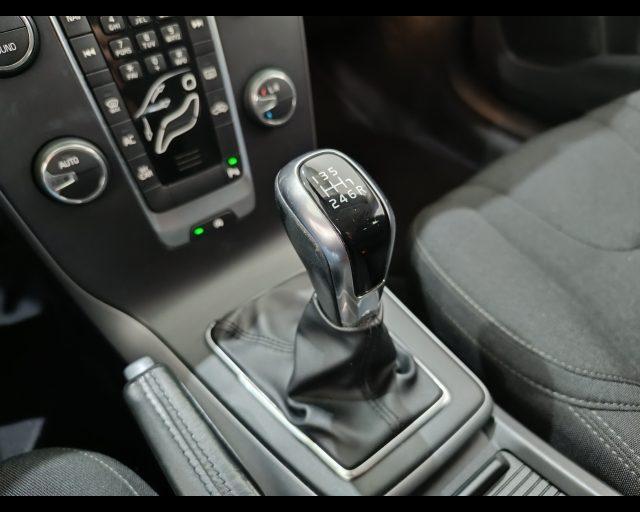 VOLVO V40 D2 Kinetic