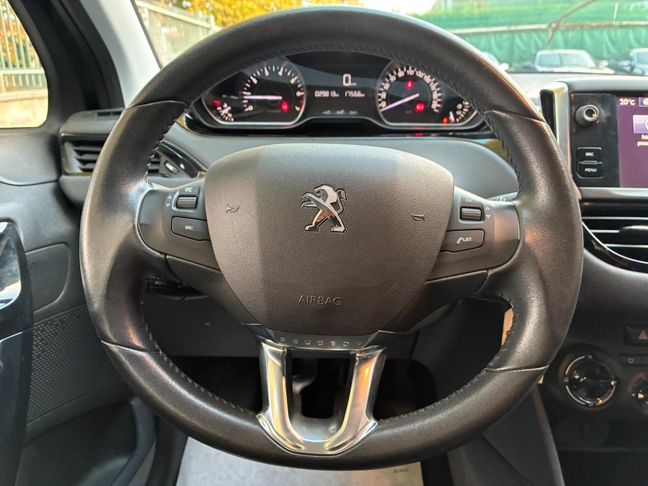 PEUGEOT 208 SOLO 29.813KM
