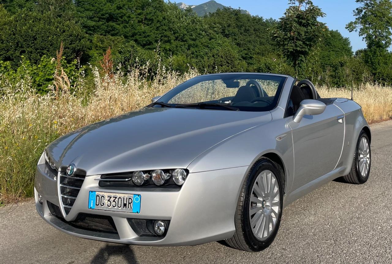 Alfa Romeo Spider Pirinfarina 2.2