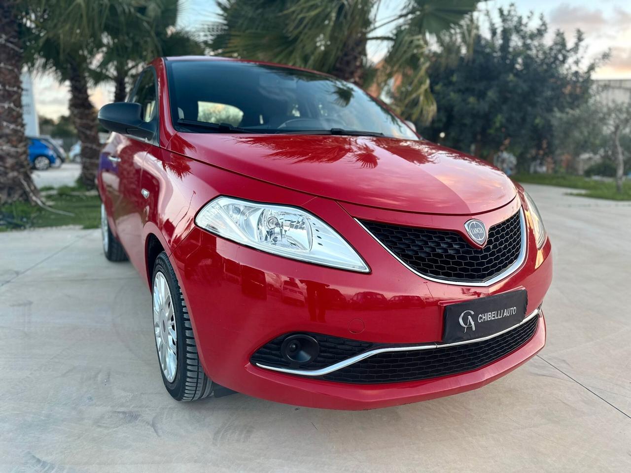 Lancia Ypsilon 1.2 70 CV Silver