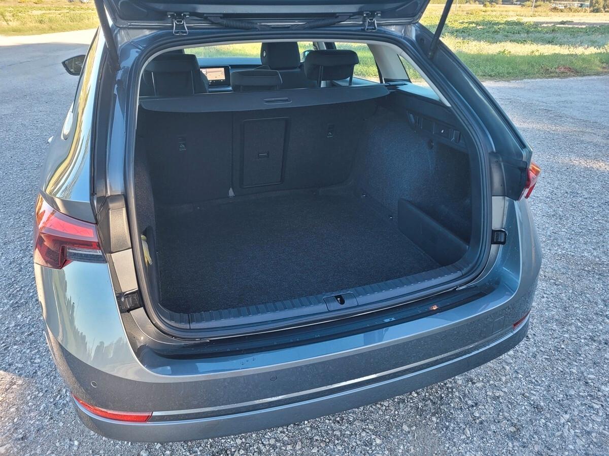 Skoda Octavia 1.0 e-TEC DSG Wagon Executive