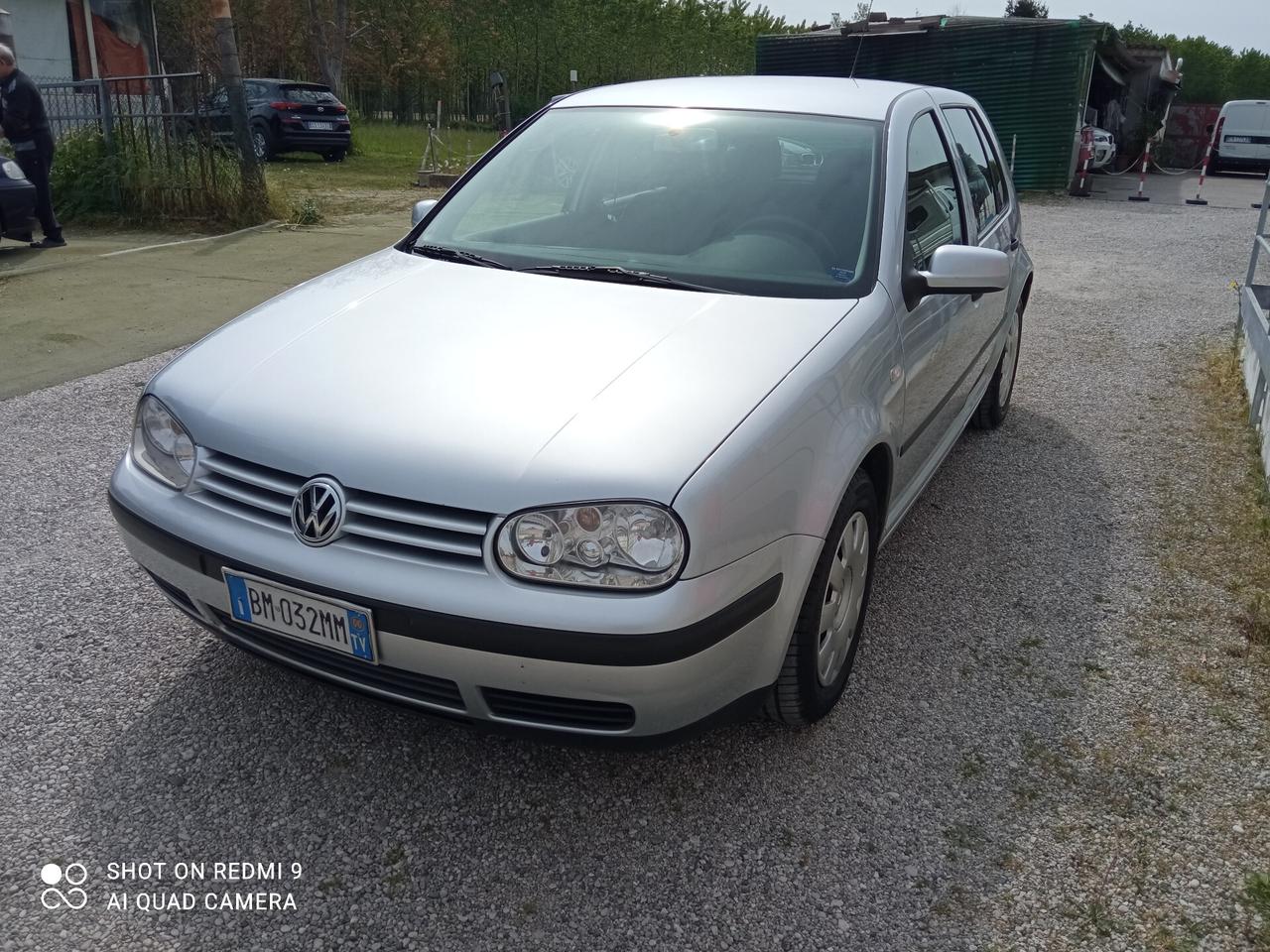 Volkswagen Golf 1.6 cat 5 porte 102cv