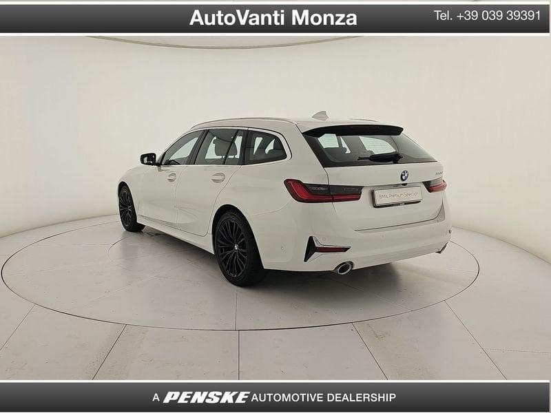 BMW Serie 3 320d Touring mhev 48V xdrive Luxury auto