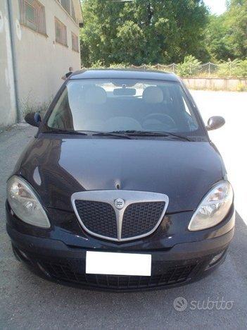 Lancia Ypsilon 1.3 MJT 16V Momo Design