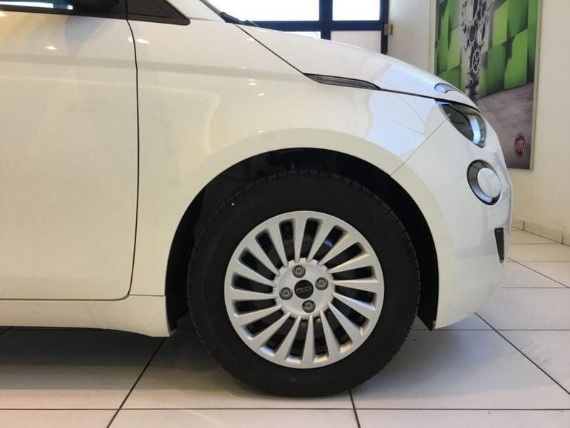 FIAT 500 Berlina 42 kWh MY23